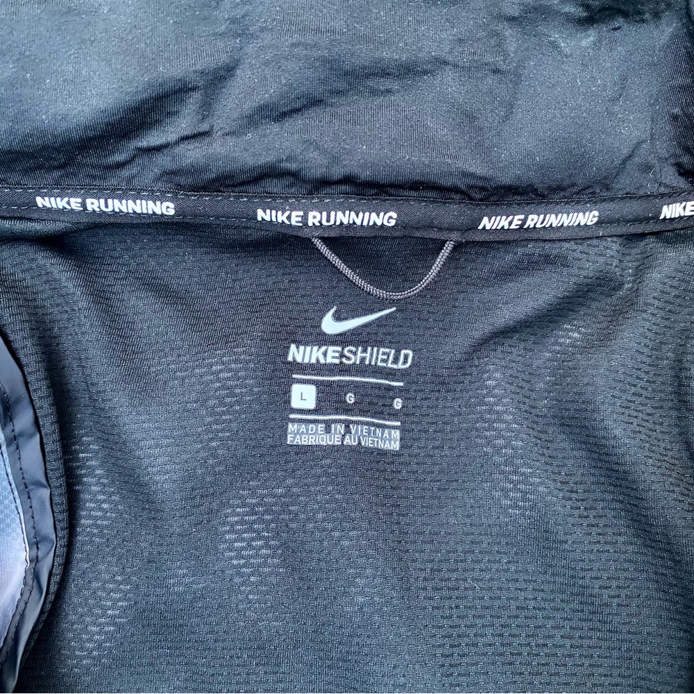 Nike Shield Full-Zip Running Jacket Ghost Flash S… - image 5